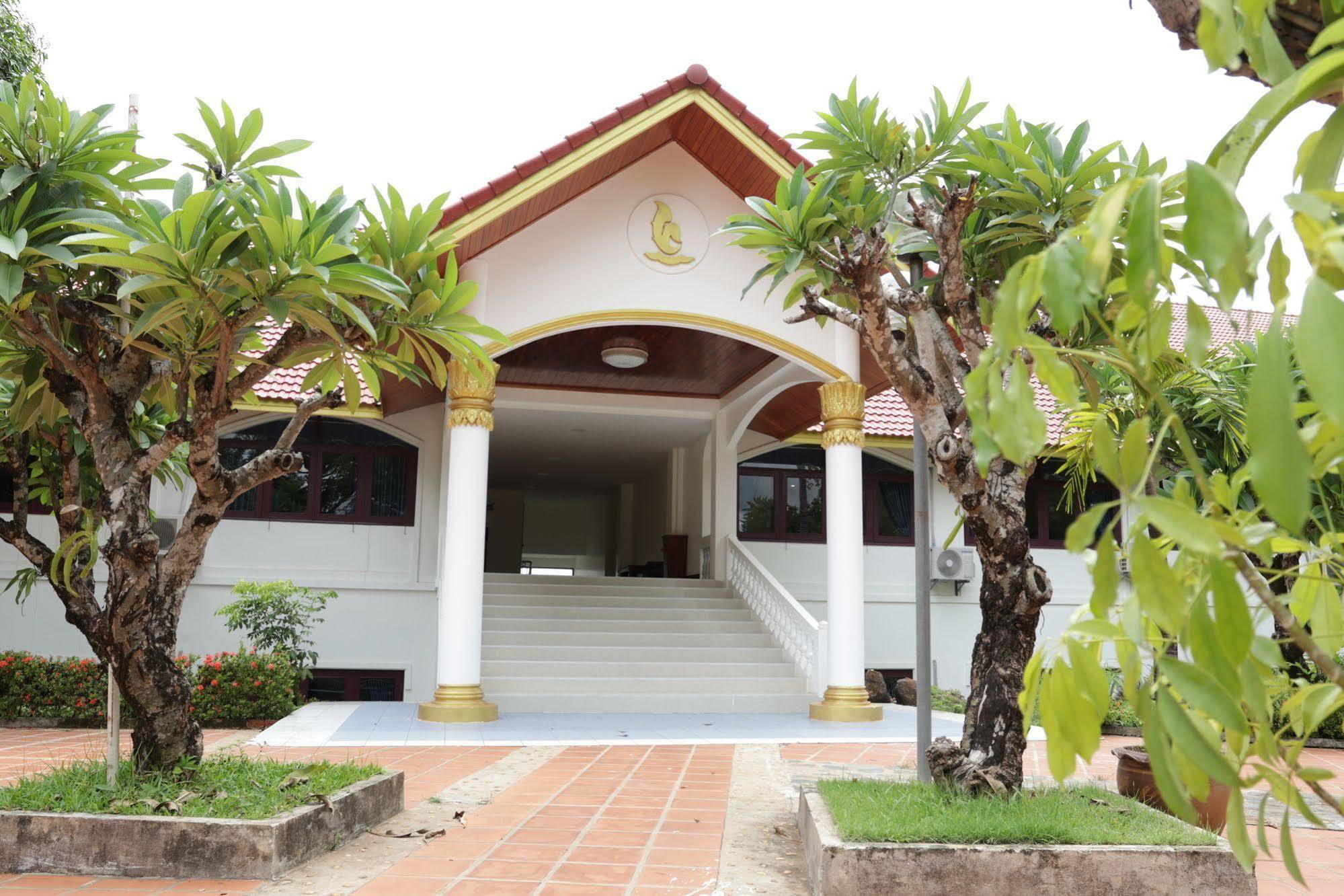 Champasak Palace Hotel Pakse Exterior foto