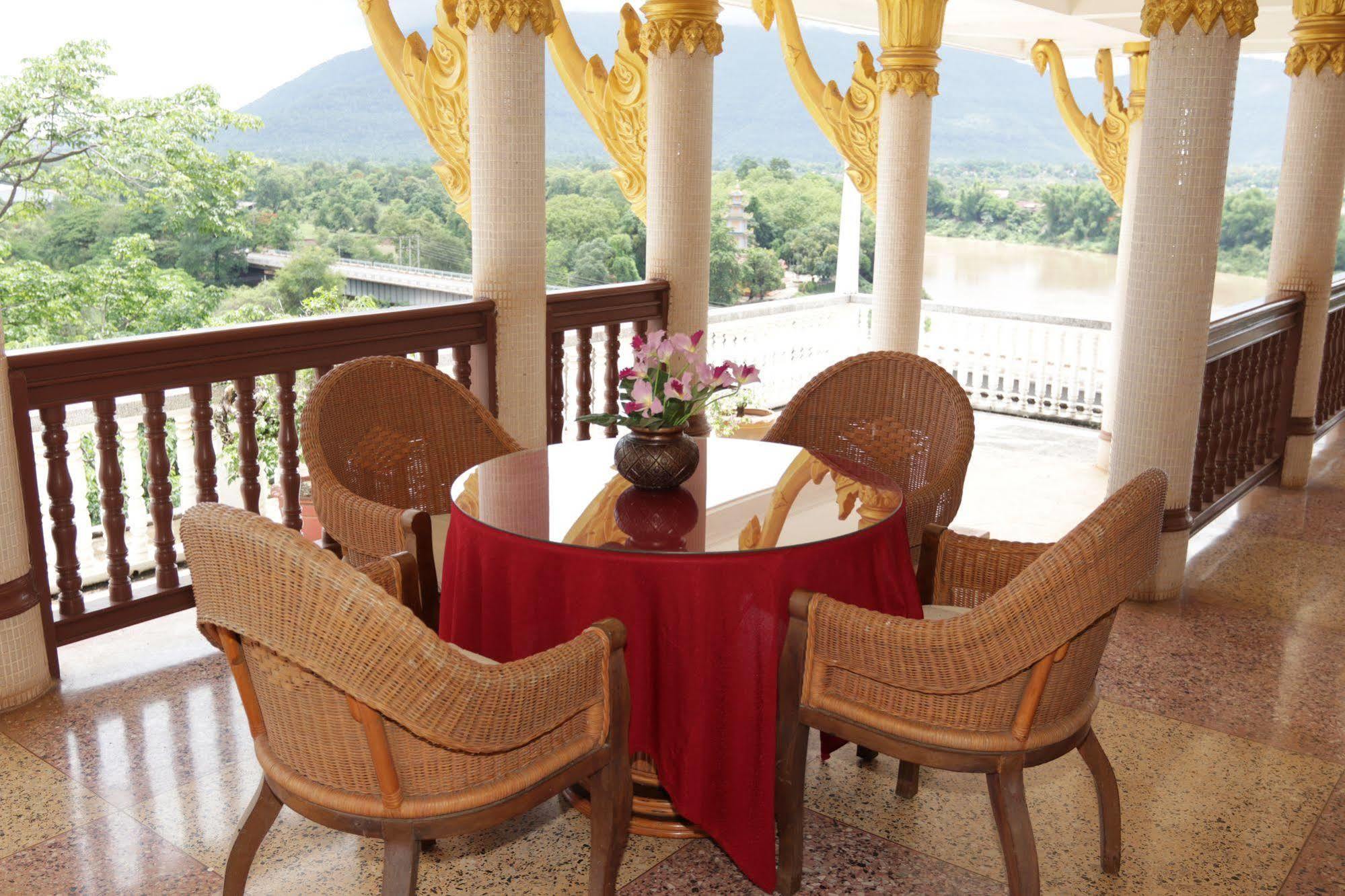 Champasak Palace Hotel Pakse Exterior foto