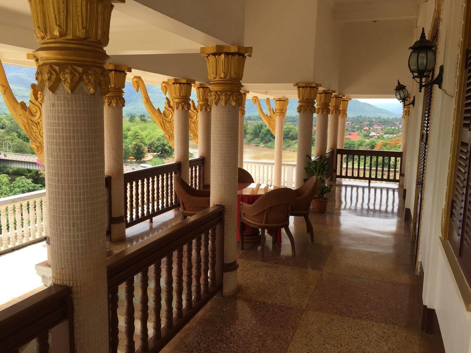 Champasak Palace Hotel Pakse Exterior foto